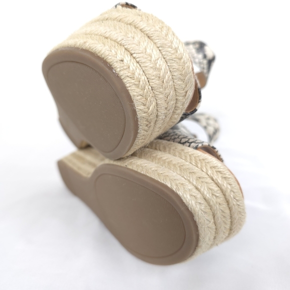 Nine West Sandals Womens 9M Cream Black Faux Snakeskin Platform Wedge Shoes - Picture 7 of 9